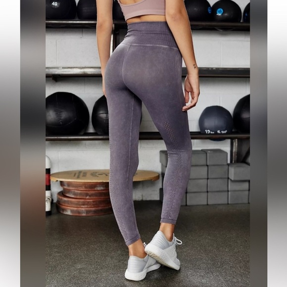 NWOT FP Movement by Free People Good Karma 7/8 Leggings Purple Indigo Size XS/S - Picture 2 of 7